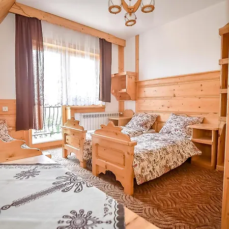 U Gronikowskich B&B 자코파네