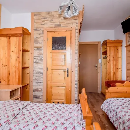 U Gronikowskich B&B 자코파네