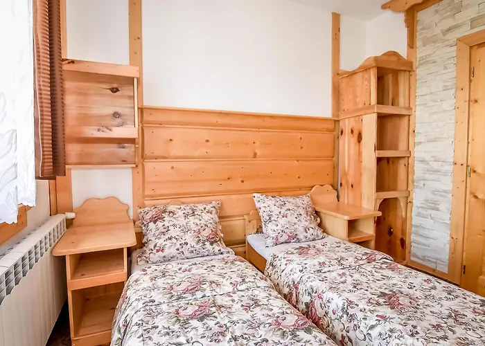 לינה וארוחת בוקר U Gronikowskich 3*