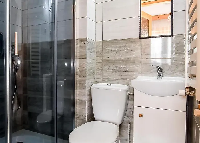 לינה וארוחת בוקר U Gronikowskich זקופאנה