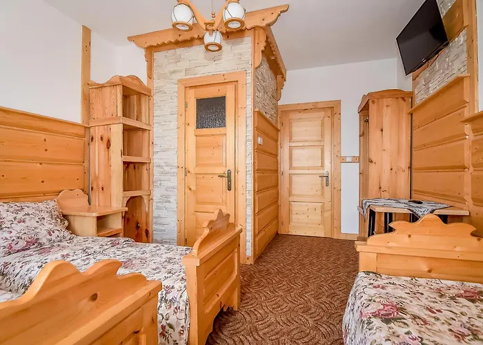 לינה וארוחת בוקר U Gronikowskich זקופאנה